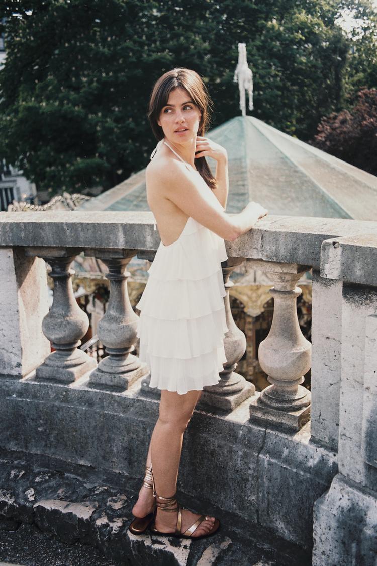 Léa™ | Gestuftes Rüschentop-Halterkleid