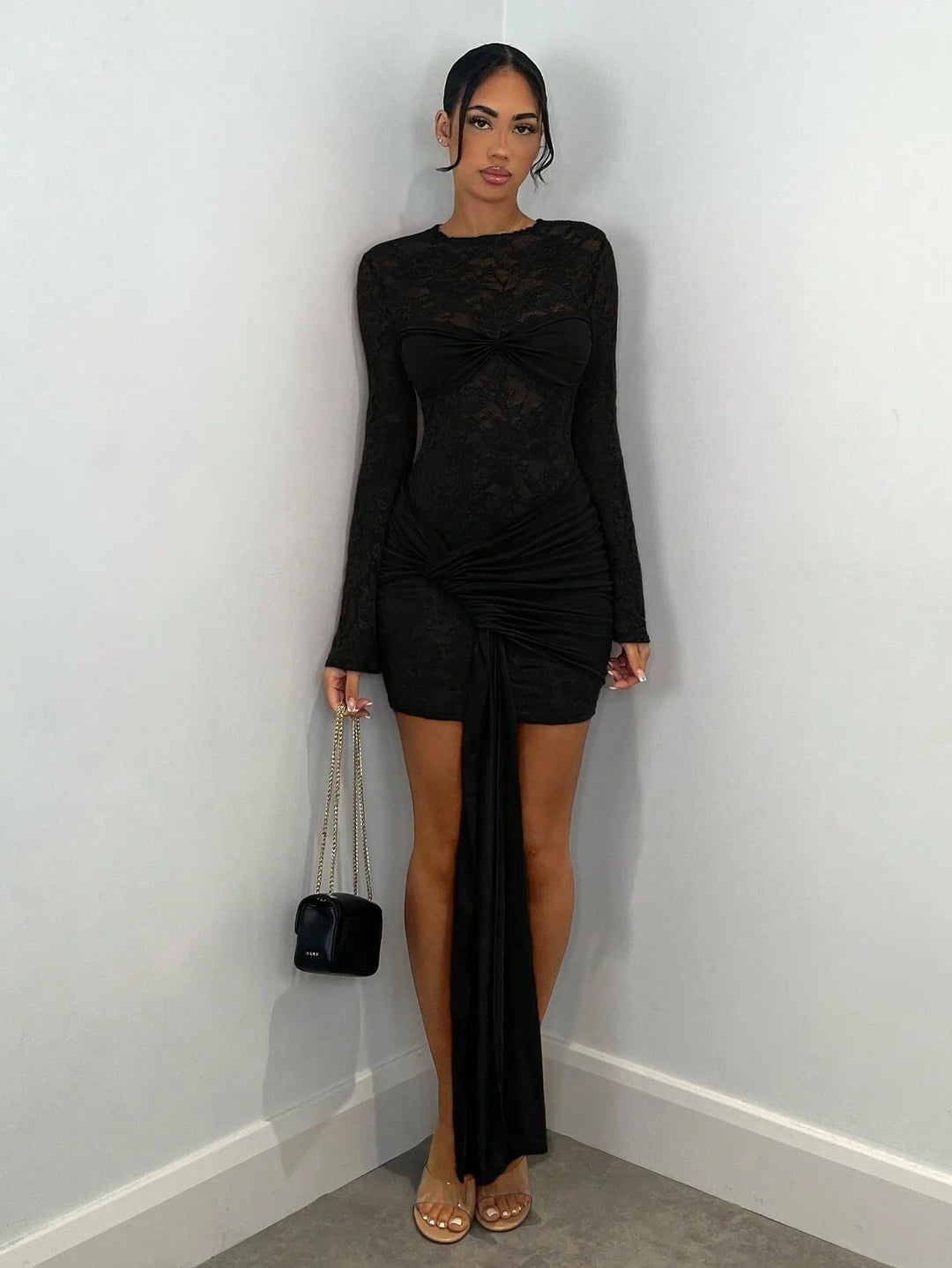 Sabrina™ | Rüschendes Spitzen-Minikleid