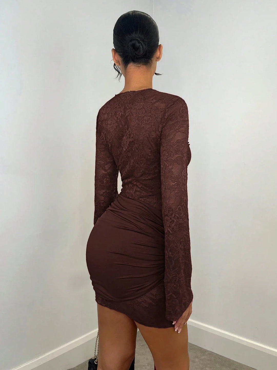 Sabrina™ | Rüschendes Spitzen-Minikleid
