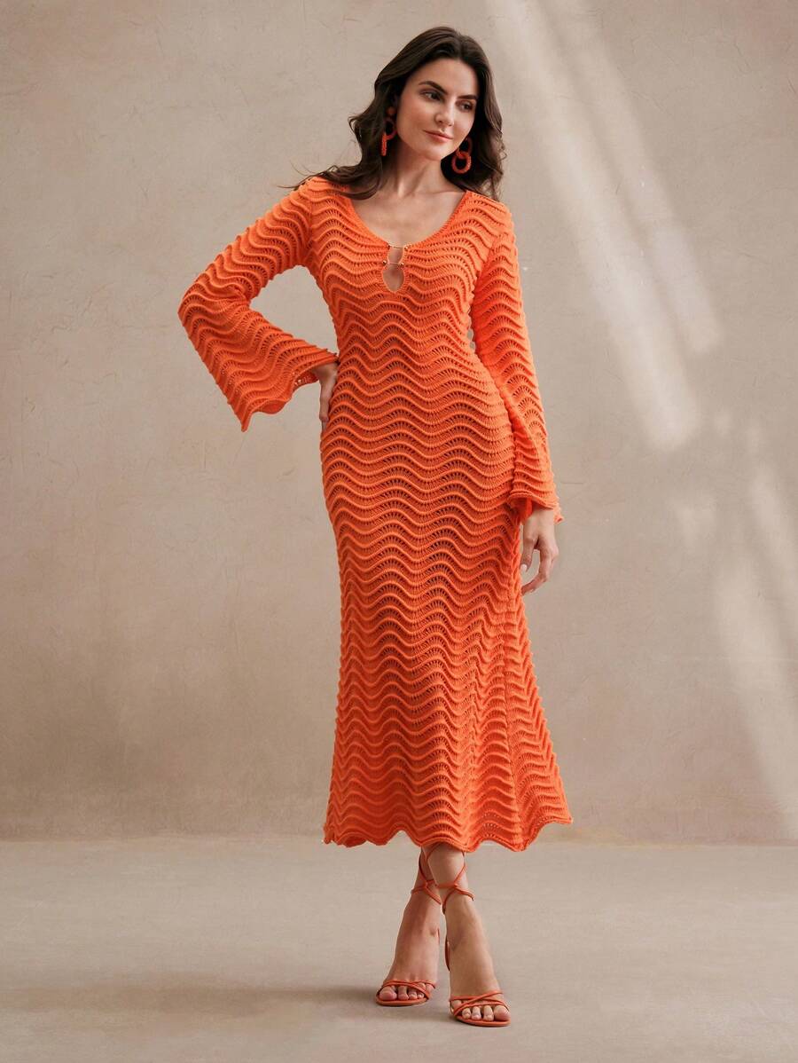 Edith™ | Sculpted Wave Strickkleid