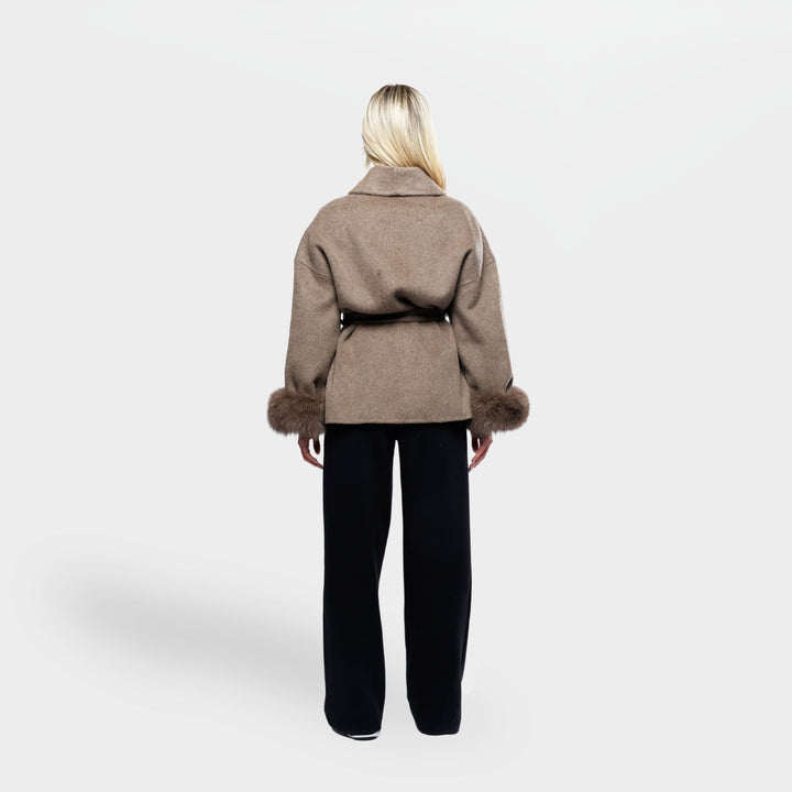 Dorentina ™ | Luxuriöser Wintermantel