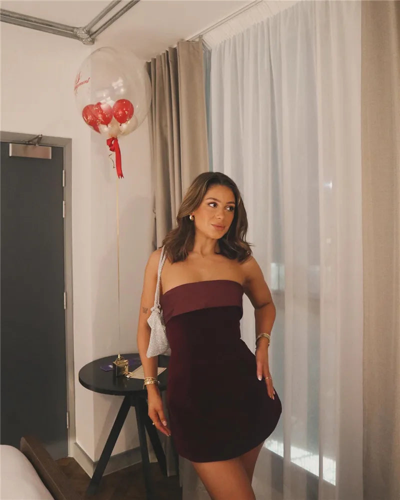 Feminova™ | Off-Shoulder Mini-Kleid