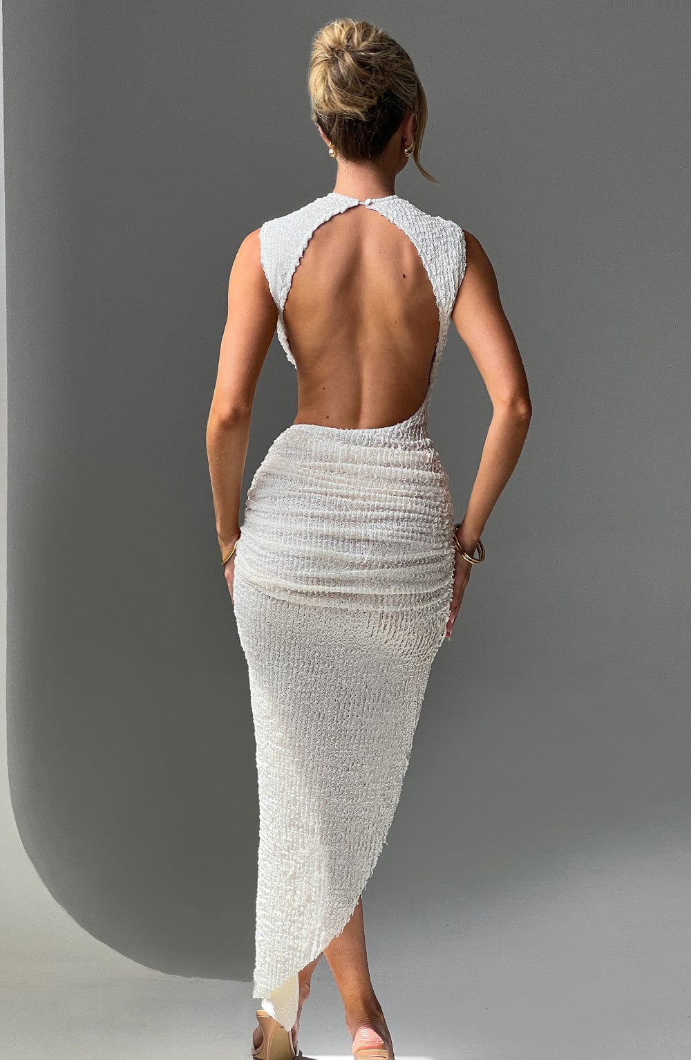 Soraya™ | Texturiertes asymmetrisches Midikleid