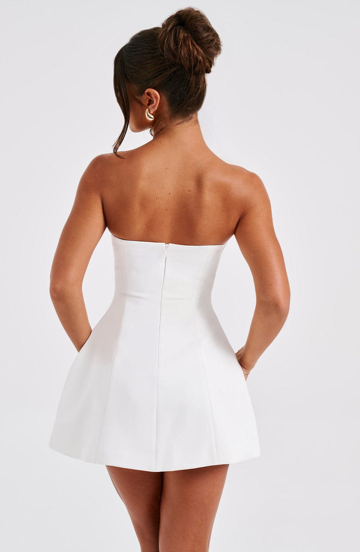 Eloise™ | Sculpted Strapless Mini Kleid