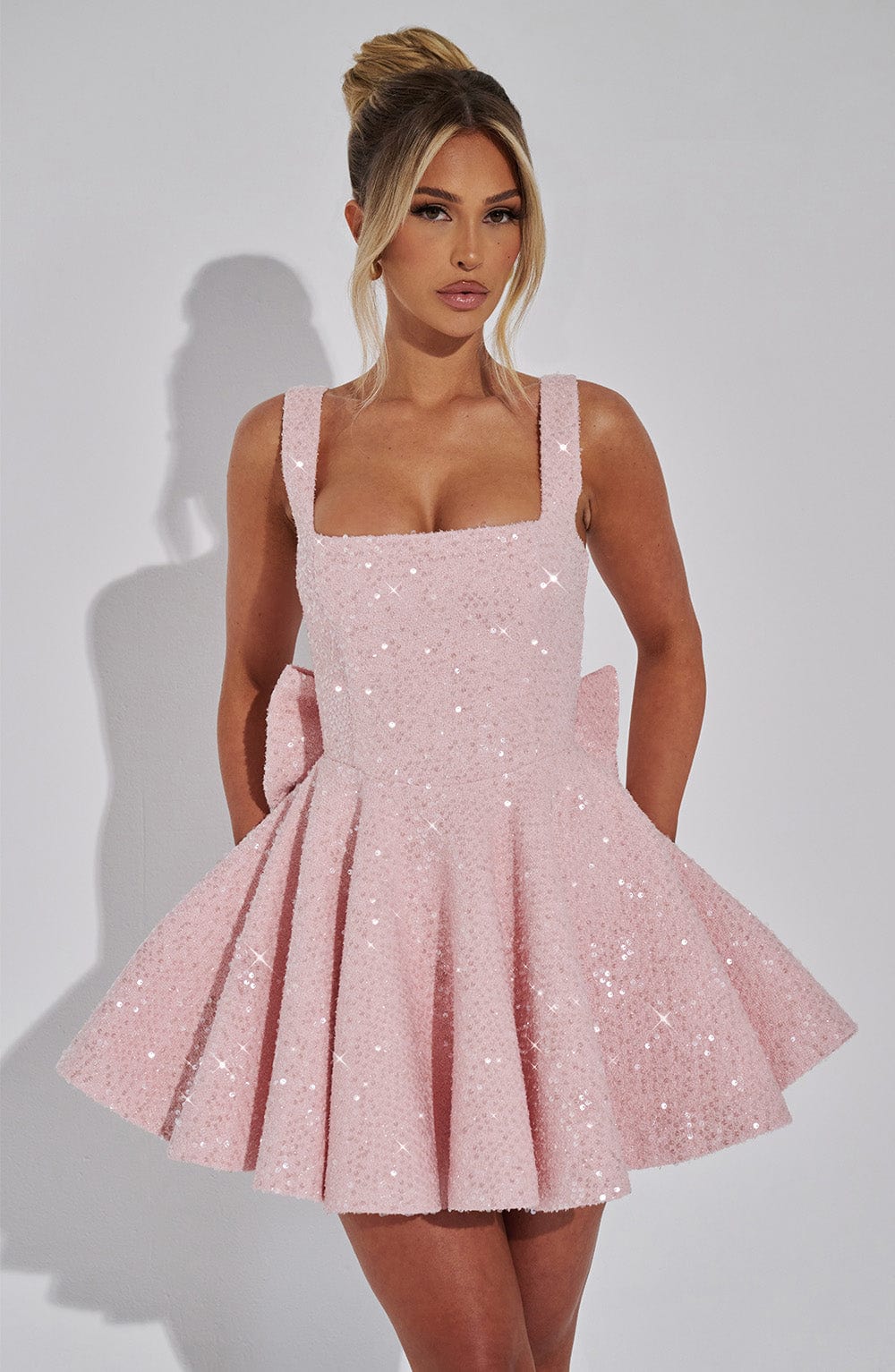 Luniva™ | Fliegenkleid Mini