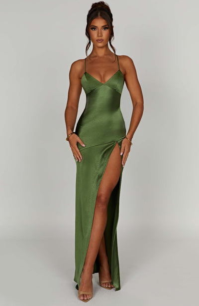 Amara™ | Satin Schlitz Maxi Kleid
